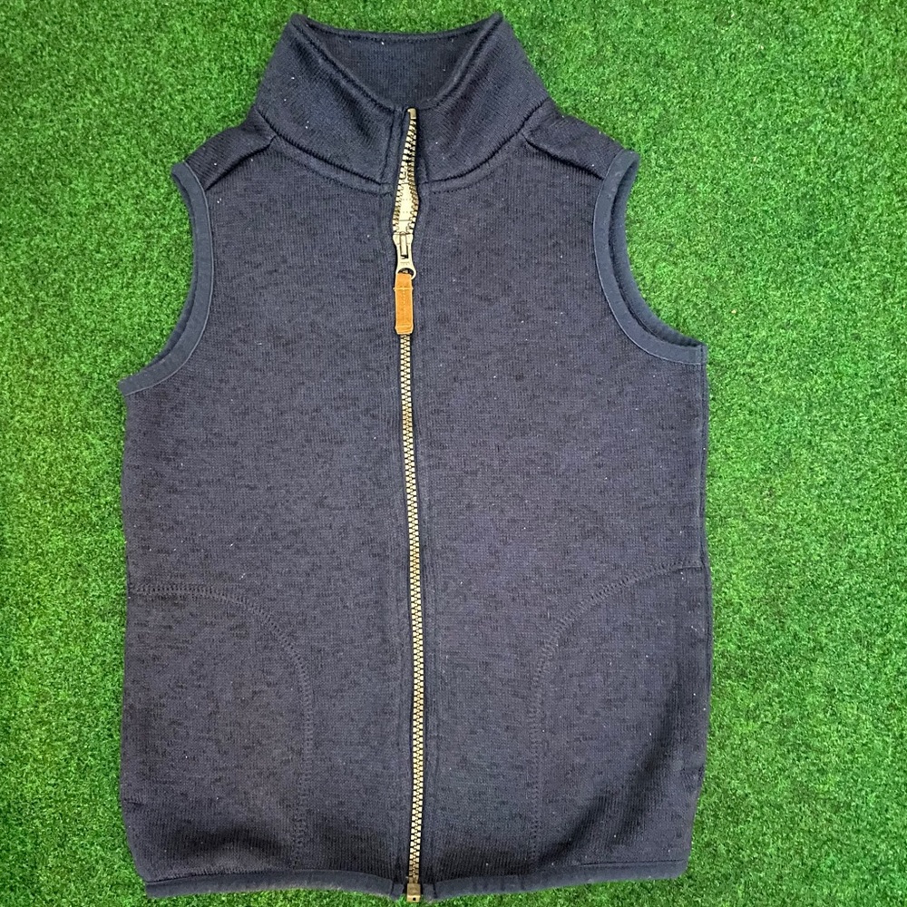 🟢 Carters Navy Vest size 6